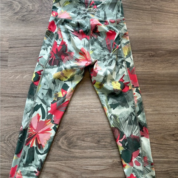 Calvin Klein High Rise Floral Patterned Leggings size Medium - Picture 2 of 5